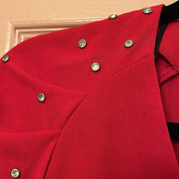 NWT. Zara Red Capped Sleeve Blouse with Rhinestones. Size Small. Key hole back. - Picture 4 of 6